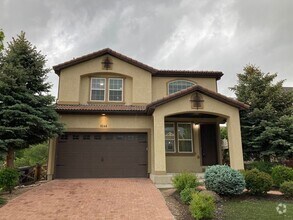 Building Photo - 4 bedrooms and large loft in Banning Lewis...