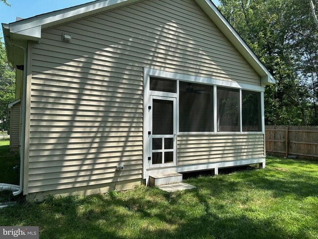 Building Photo - 7810 Romancoke Rd