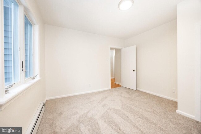 Building Photo - 5816 Upper Ridge Rd