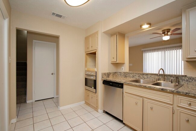 Building Photo - 5429 10th St