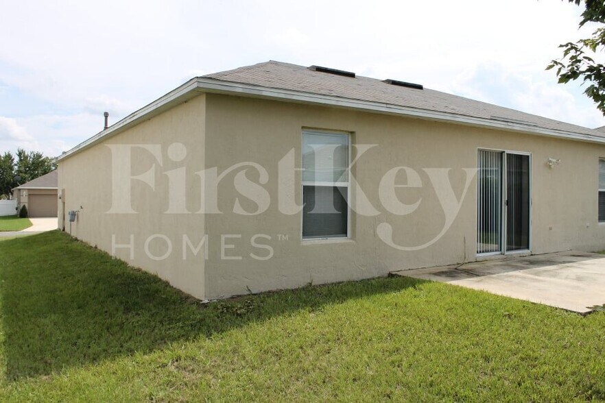 Building Photo - 7395 Edenfield Park Rd