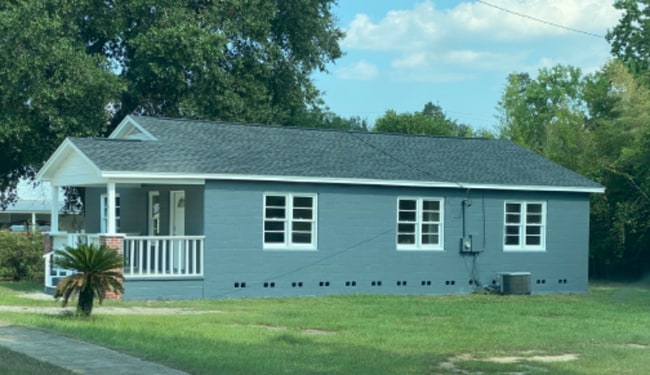 Building Photo - 1754 Poplar St