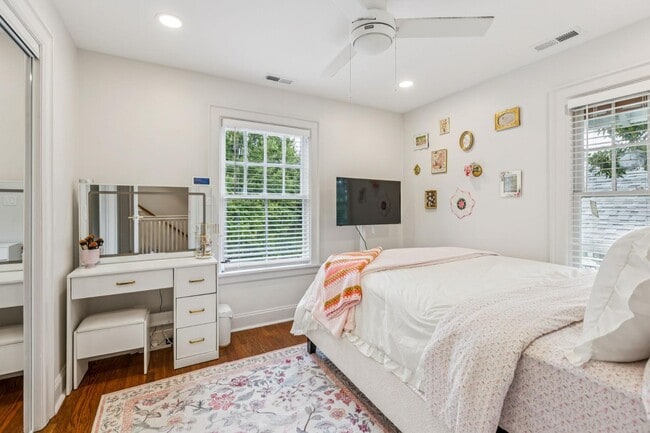 Building Photo - 501 N 41st Ave