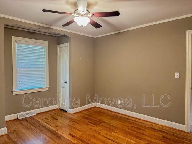 Building Photo - 46 Long Forest Dr