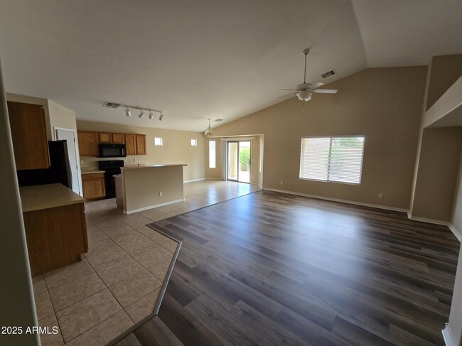 Building Photo - 17469 W Spring Ln