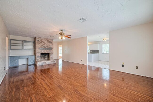 Building Photo - 3234 Mourning Dove Dr
