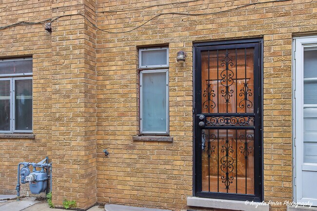 Building Photo - 4912 Crain St
