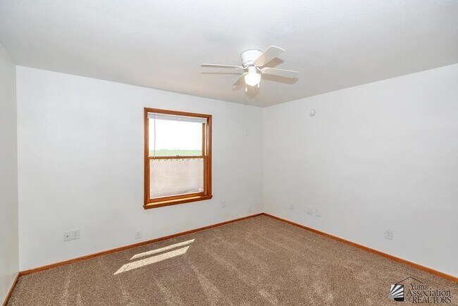 Building Photo - 3294 S Pinto Wy