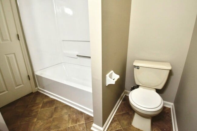 Building Photo - 1514 Estacada Way