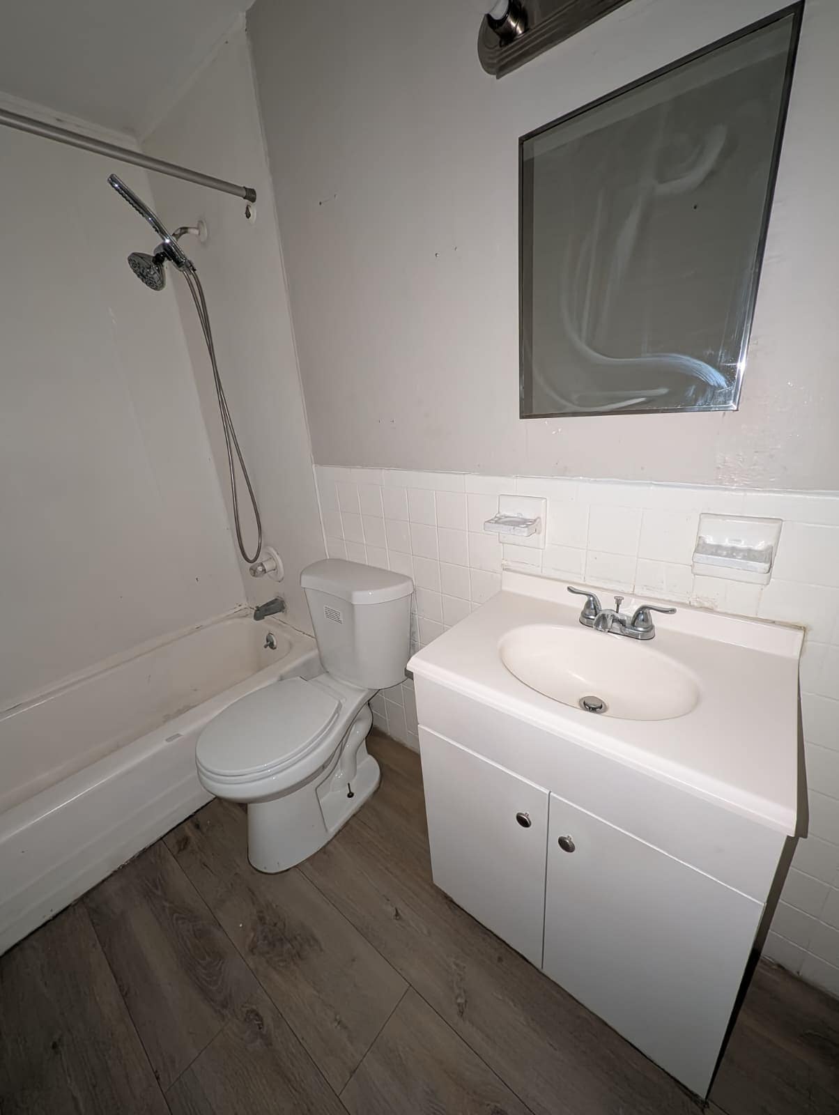 Building Photo - 114 Fairmont Ave