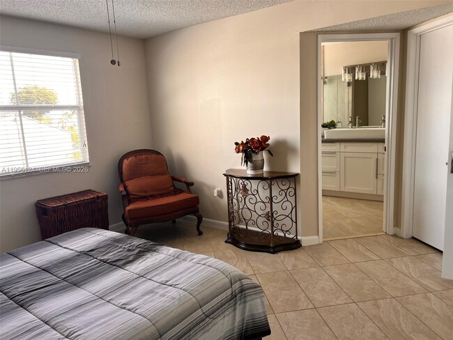 Building Photo - 4878 NW 97th Pl