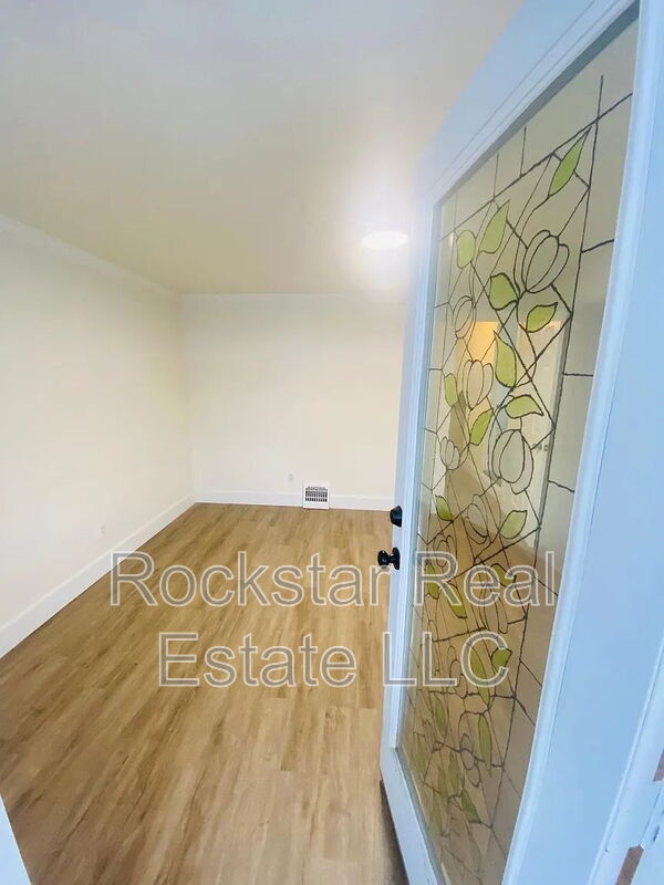 Building Photo - 5123 N Monroe St