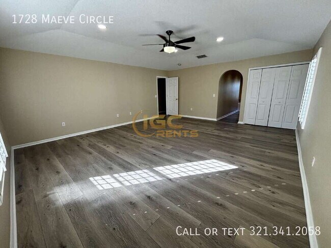 Building Photo - 1728 Maeve Cir