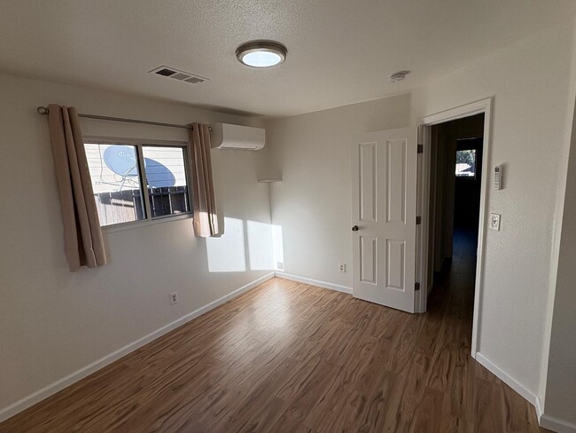 Building Photo - 310 Barbara Ave