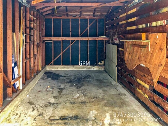 Building Photo - Modern 1BR in Prime Burbank + Garage