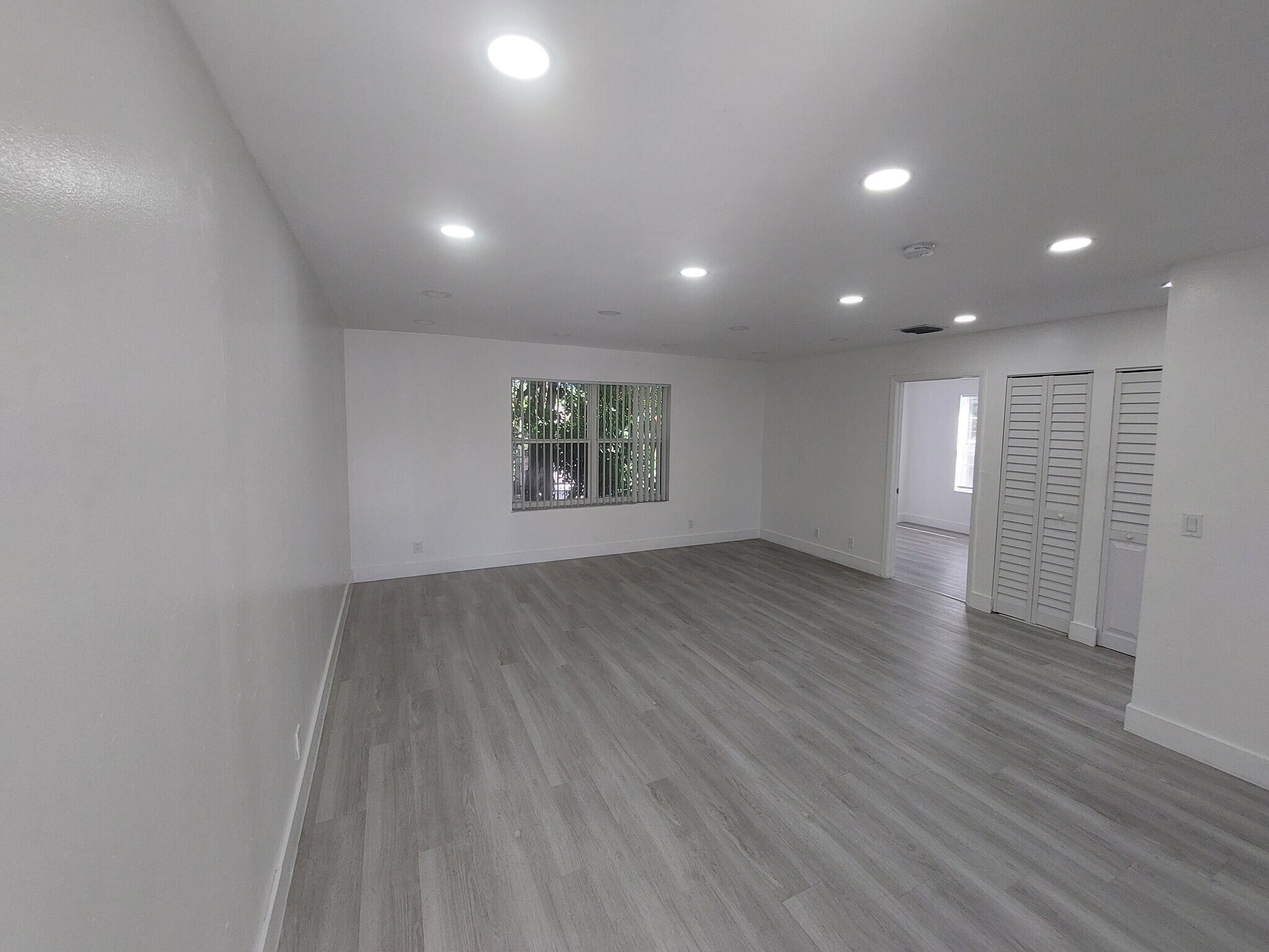 Building Photo - 2319 Johnson St