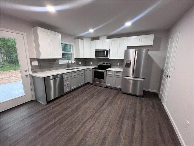 Building Photo - 15534 Towerwood Dr