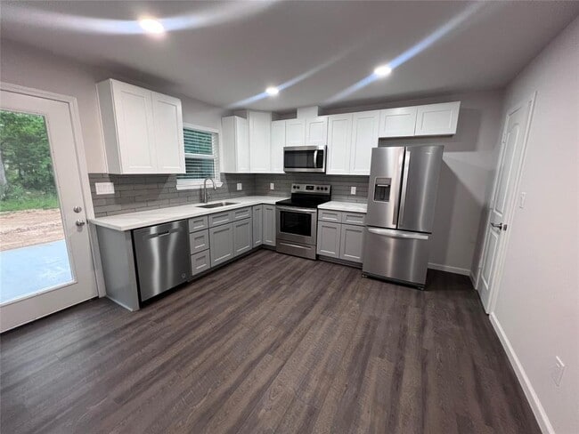 Building Photo - 15538 Towerwood Dr