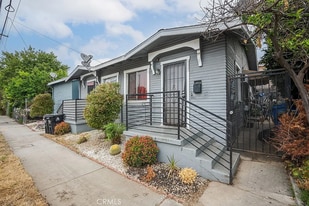 Building Photo - 635 W Avenue 28