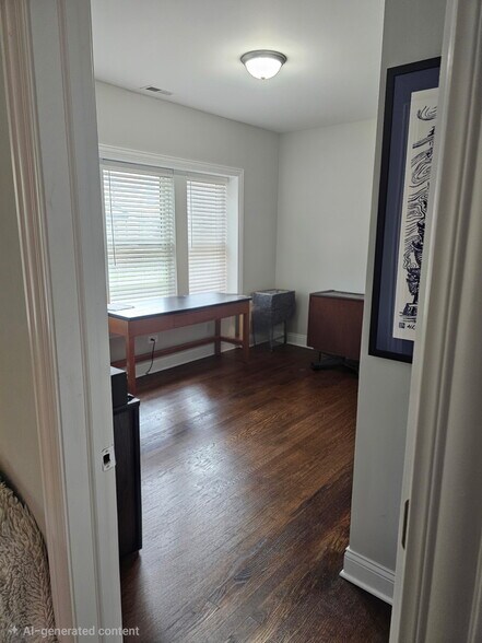Building Photo - 2105-07 N Lawndale Ave