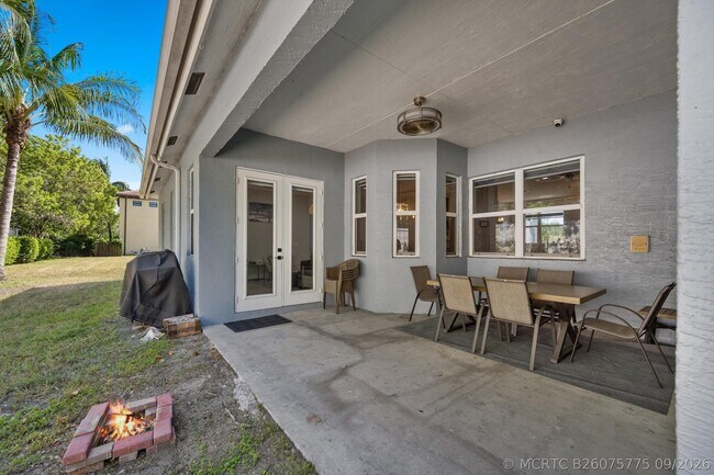 Building Photo - 2926 Dovedale Ct