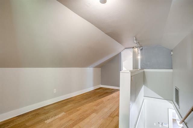 Building Photo - 2328 W Rosedale St S