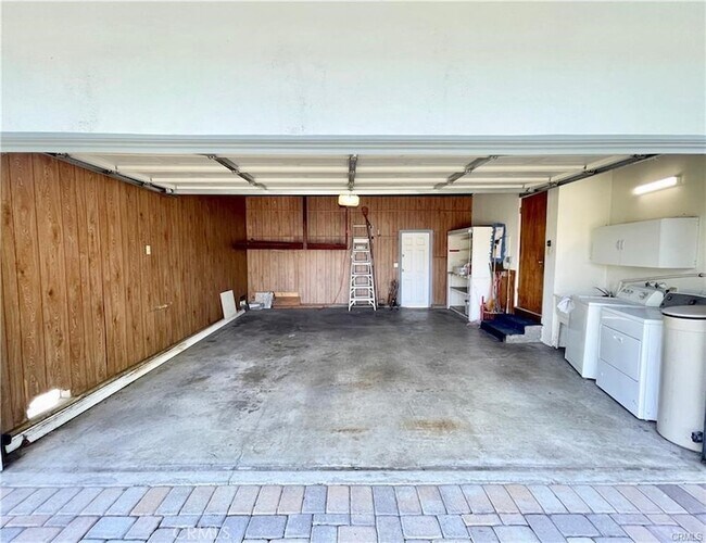 Building Photo - 2624 Towner Ln