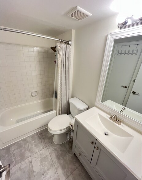 Building Photo - 6855 SW 45th Ln