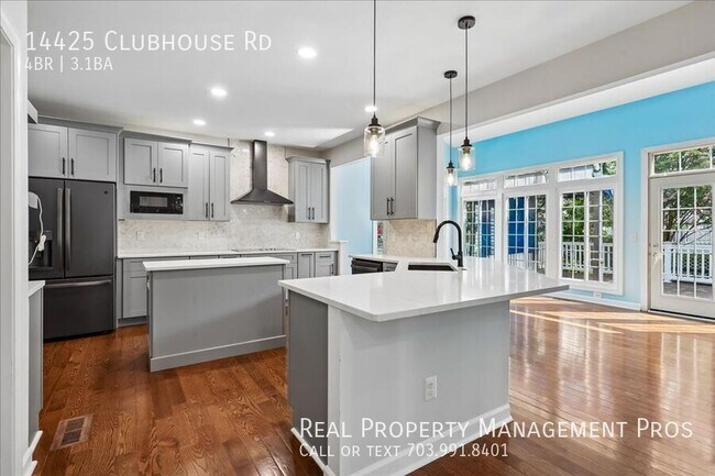 Building Photo - 14425 Clubhouse Rd