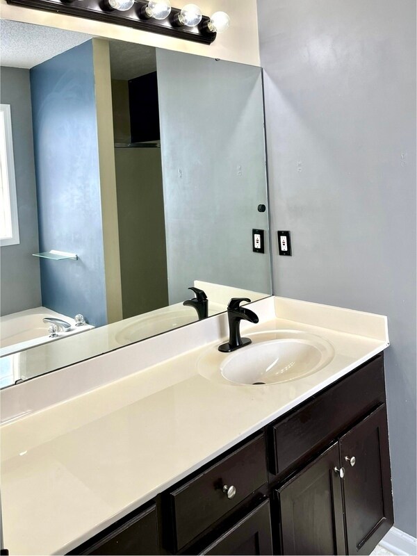 Building Photo - 2024 Capstone Ct