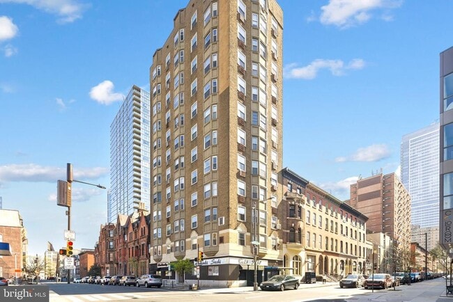 Building Photo - 2135 Walnut St