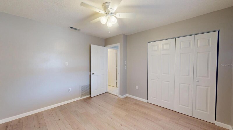 Building Photo - 203 Golf Club Ln