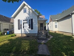 Building Photo - 2 Bedroom