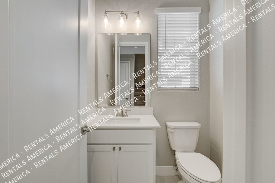 Building Photo - 144 Kimberlite Dr