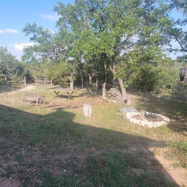 Building Photo - 10501 Hill Country Skyline