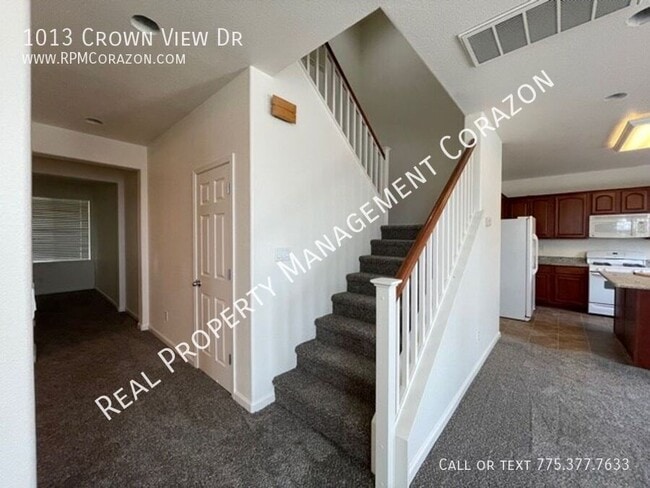 Building Photo - 1013 Crown View Dr