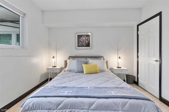 Building Photo - 3 br, 2 bath House - Millers El Portal