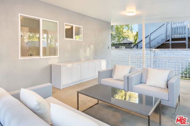 Building Photo - 5147 Fulton Ave