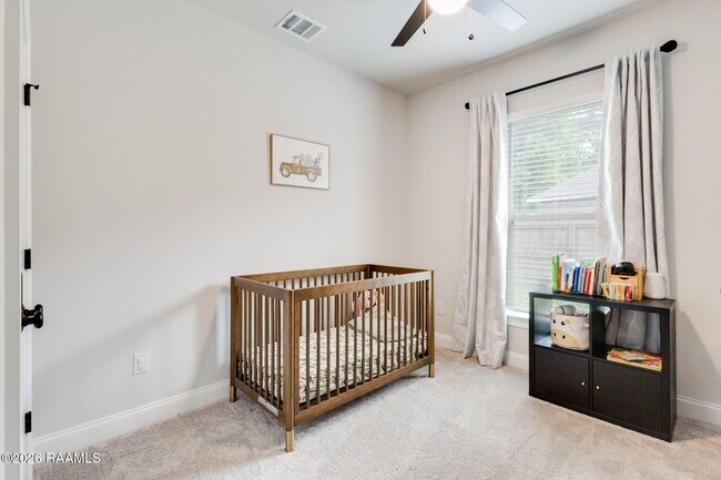 Building Photo - 106 Virtuous St