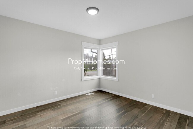 Building Photo - Updated Three Bedrom Home in Brentwood-Darlington!