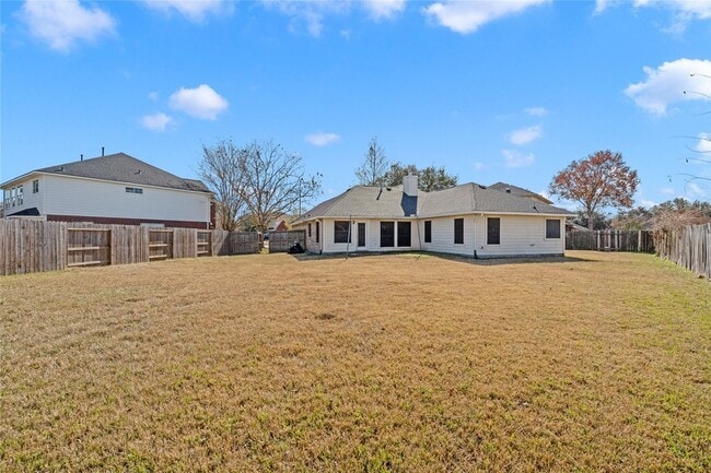 Building Photo - 12602 Stratford Heights Dr