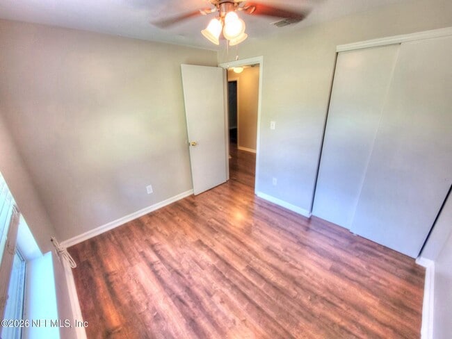 Building Photo - 10881 Key Coral Dr