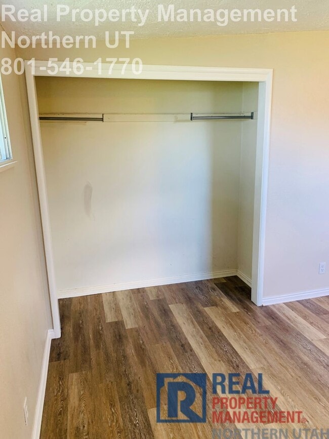 Building Photo - 3 Bed 1 Bath Ogden Home