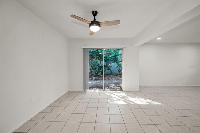 Building Photo - 2664 Sunny Breeze Ave