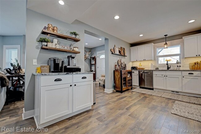 Building Photo - 15 South St