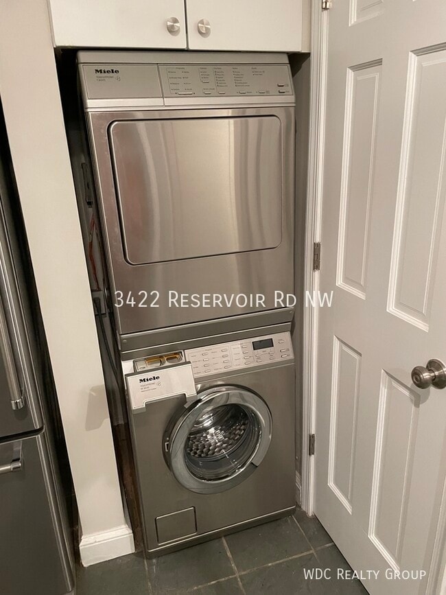 Building Photo - 3422 Reservoir Rd NW