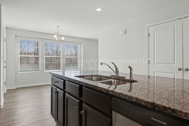 Building Photo - 8240 Waxhaw Hwy