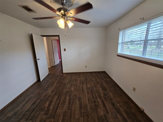 Building Photo - 24312 Carlton Rd