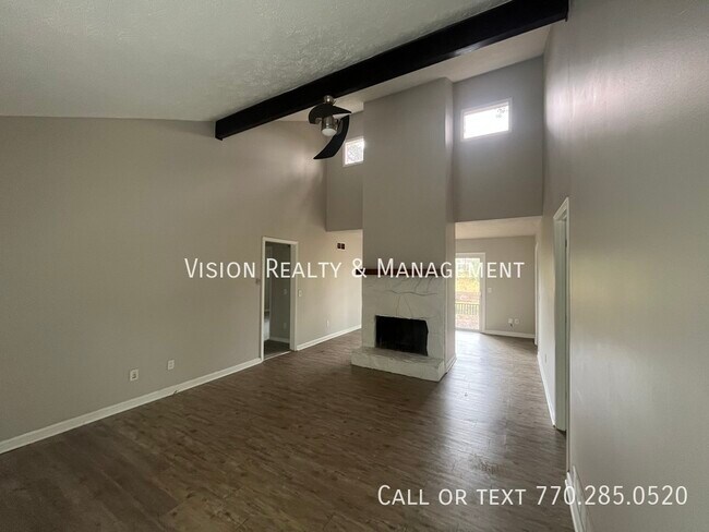 Building Photo - 5842 Oak Ct