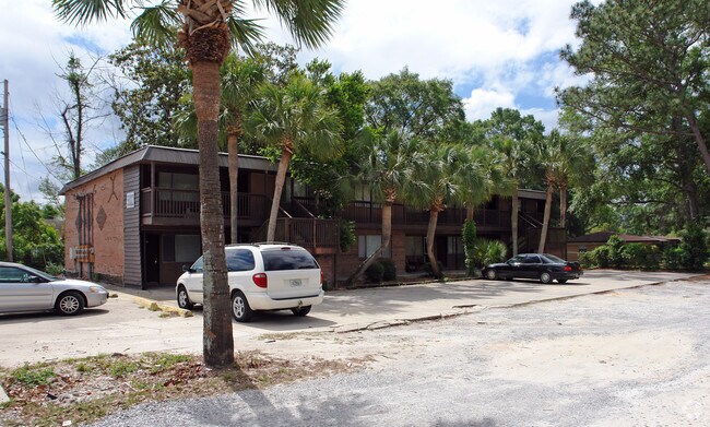 Building Photo - 5802 Sr-22